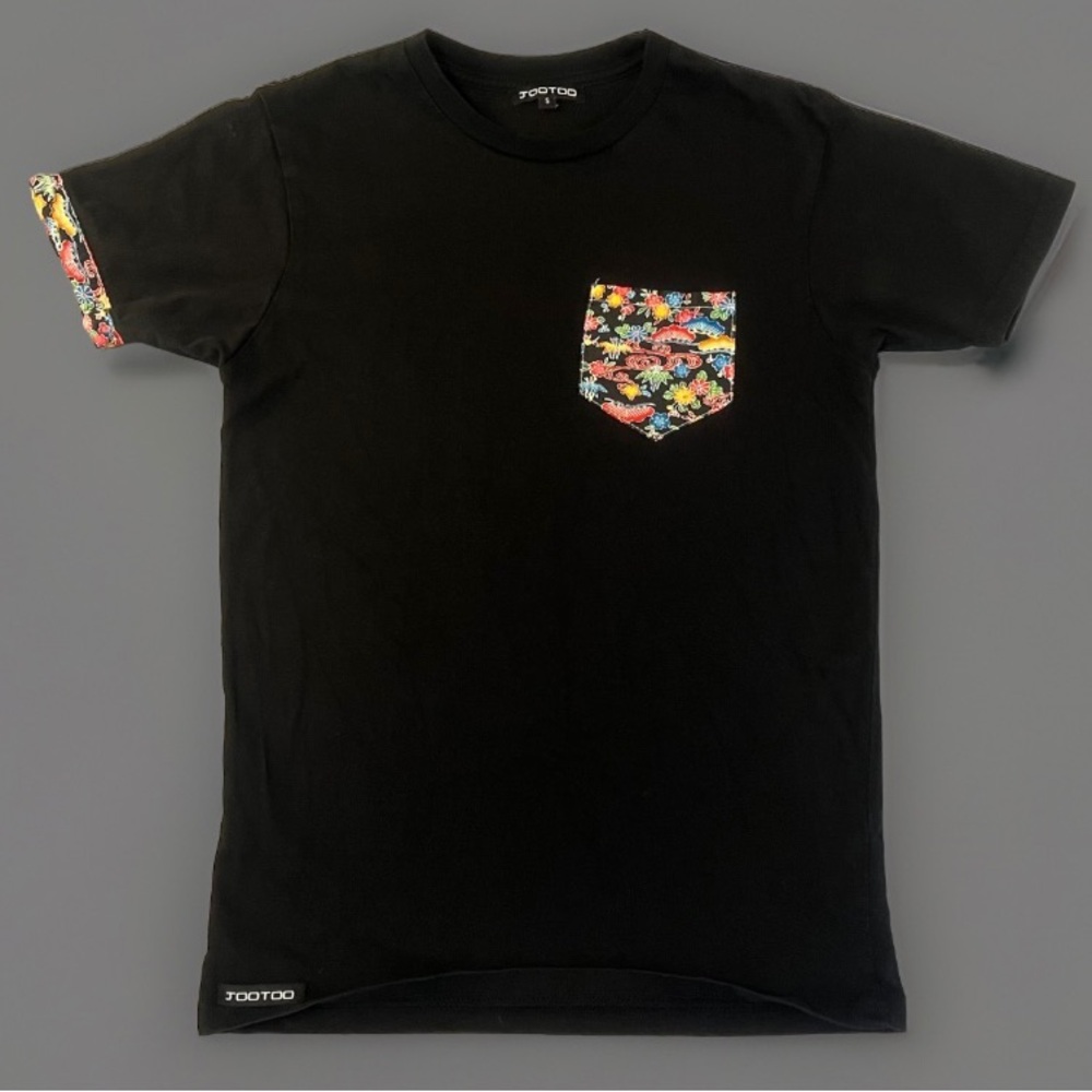 [S] JOOTOO Black Floral Pocket Tee / Embellished Sleeve Trim || BLACK